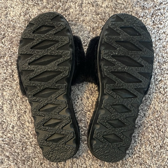 Chinese Laundry Black Slipper Slide-Ons - Rally - Picture 3 of 4